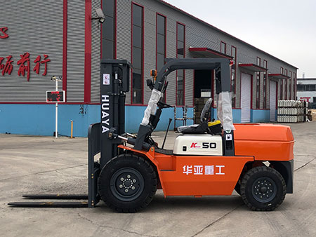 華亞兩驅3噸叉車標準配置